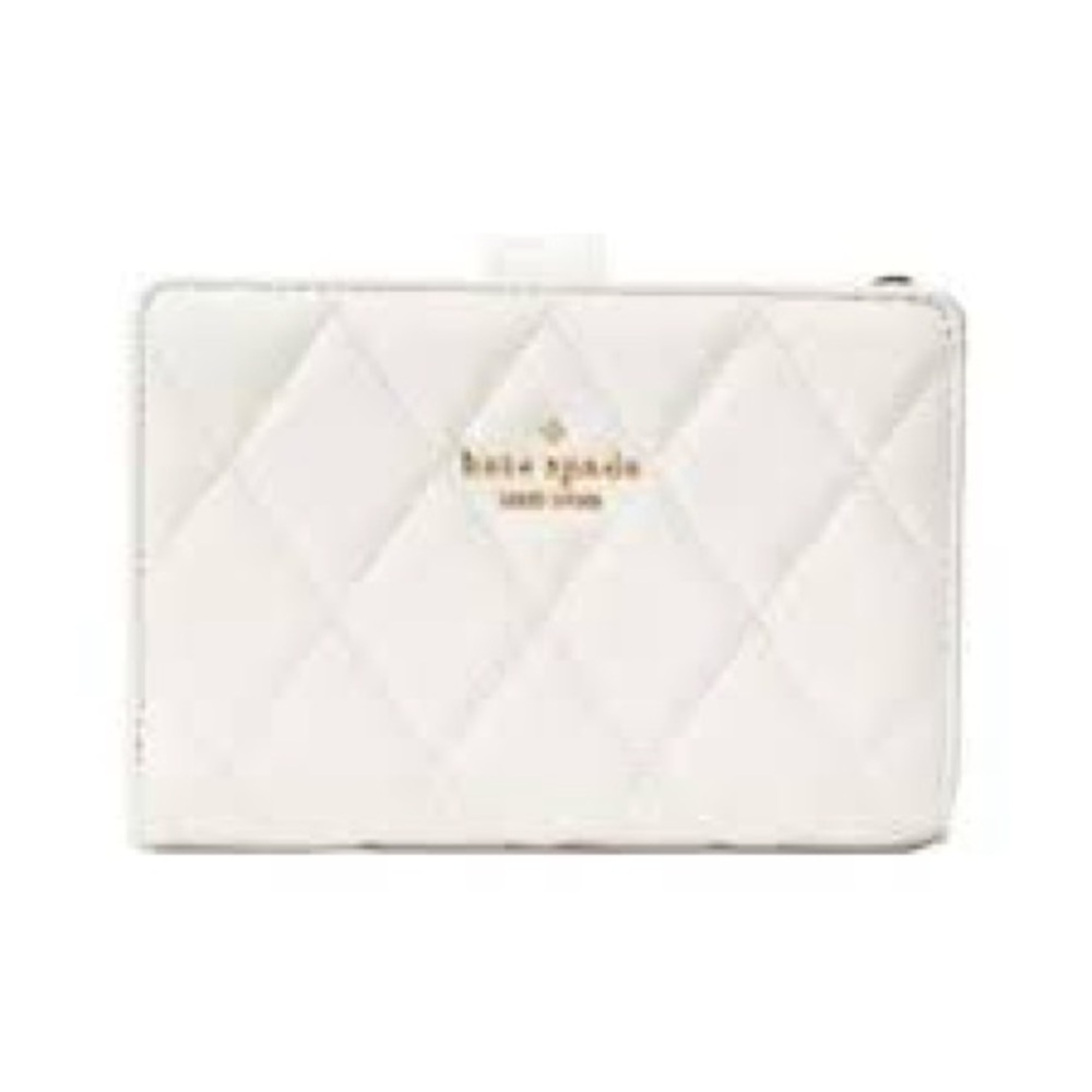 Kate Spade White Quilted Wallet Elegant Design